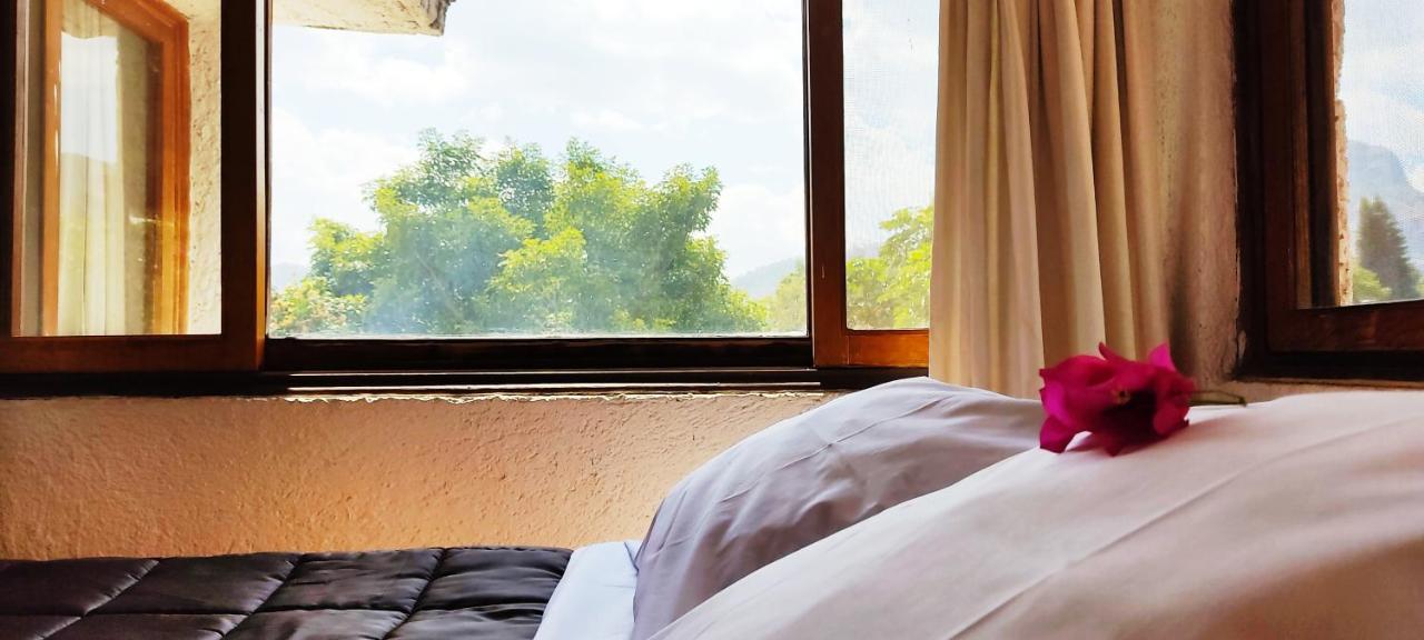 Ixlum Hoteles Y Casas Vacacionales Tepoztlán Esterno foto